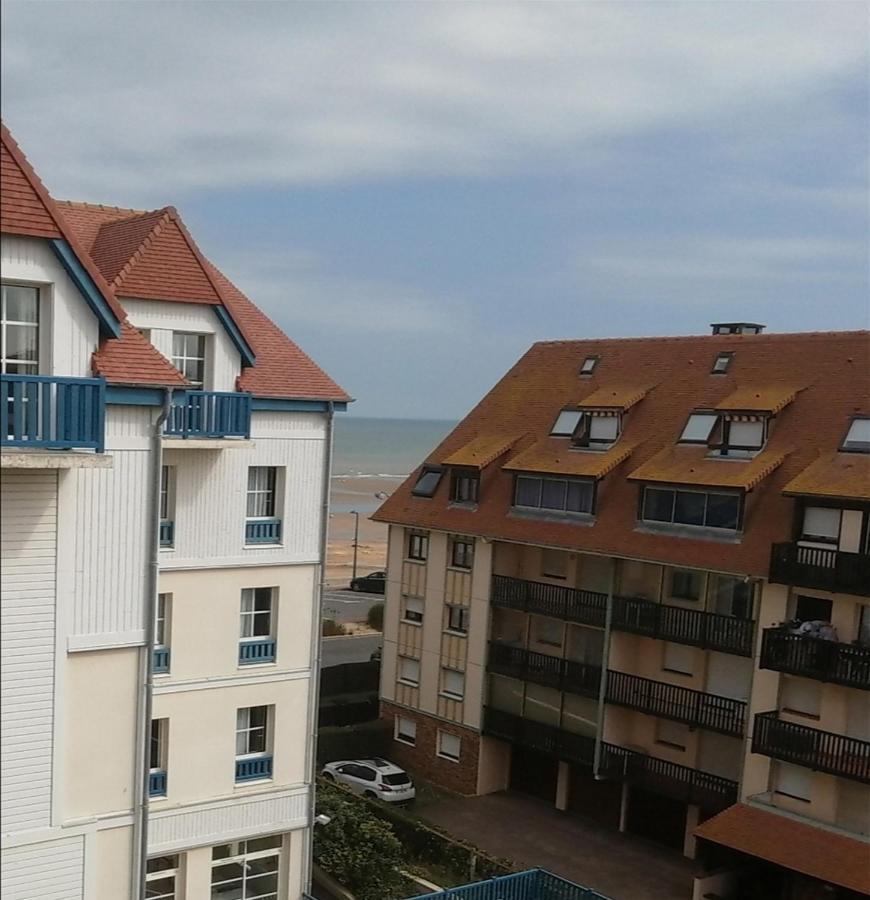 A 50 M De La Avec Wifi Et Netflix *